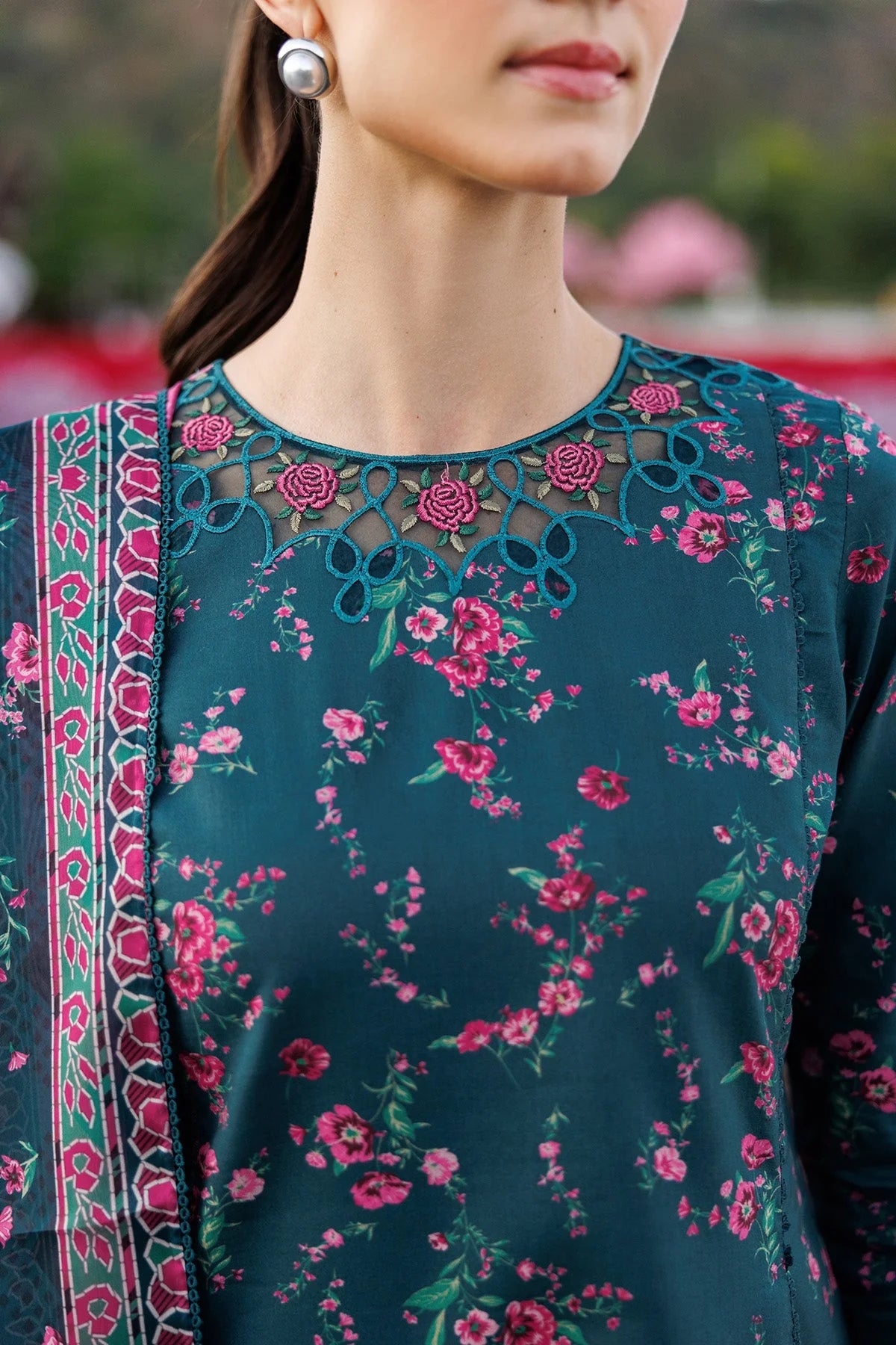 Jazmine - Embroidered Suit