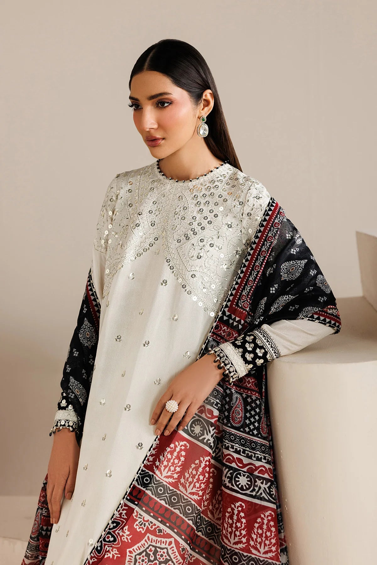 Jazmine - Embroidered Raw Silk