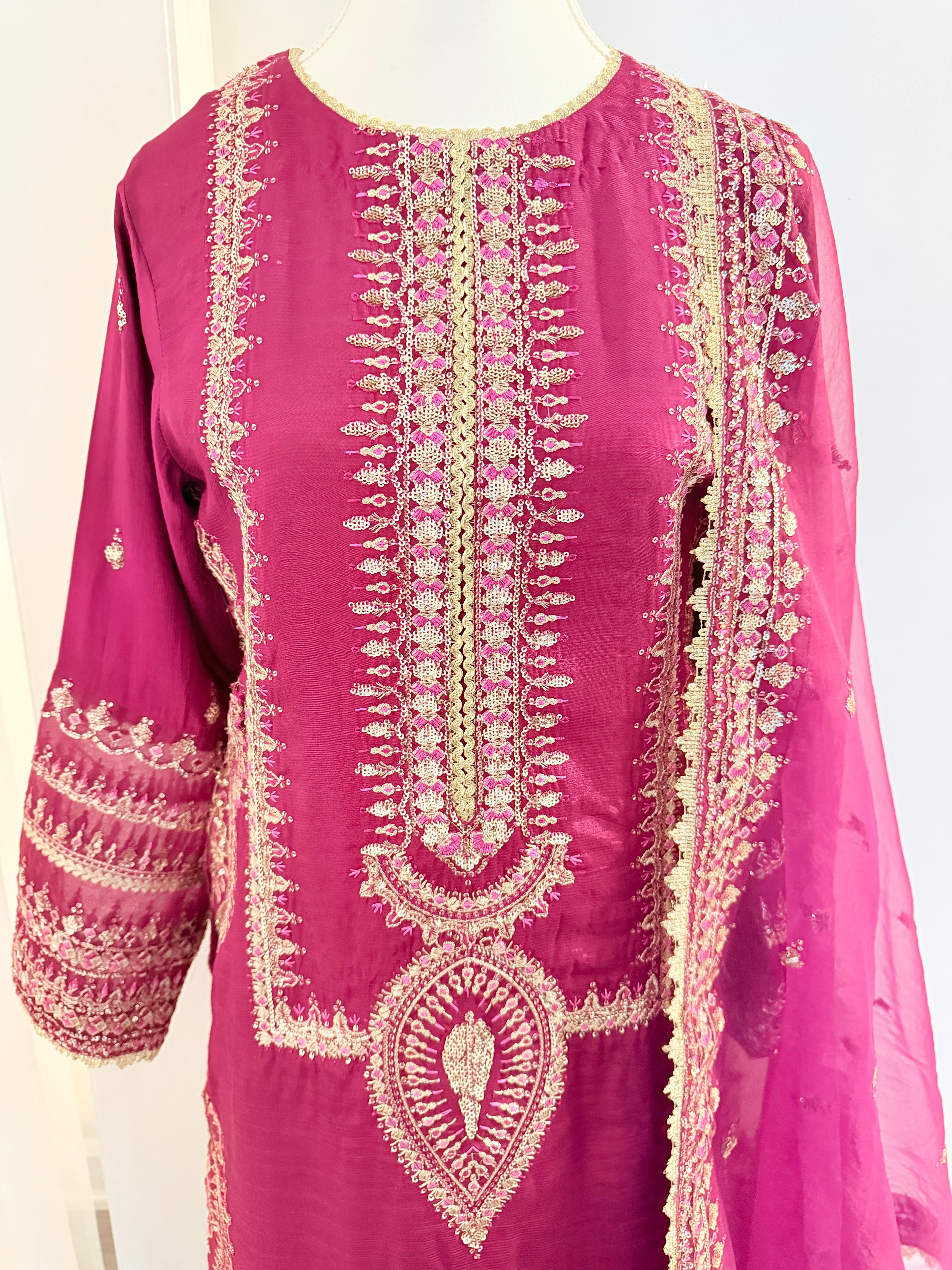 Afrozeh Roshan - Raw Silk Suit
