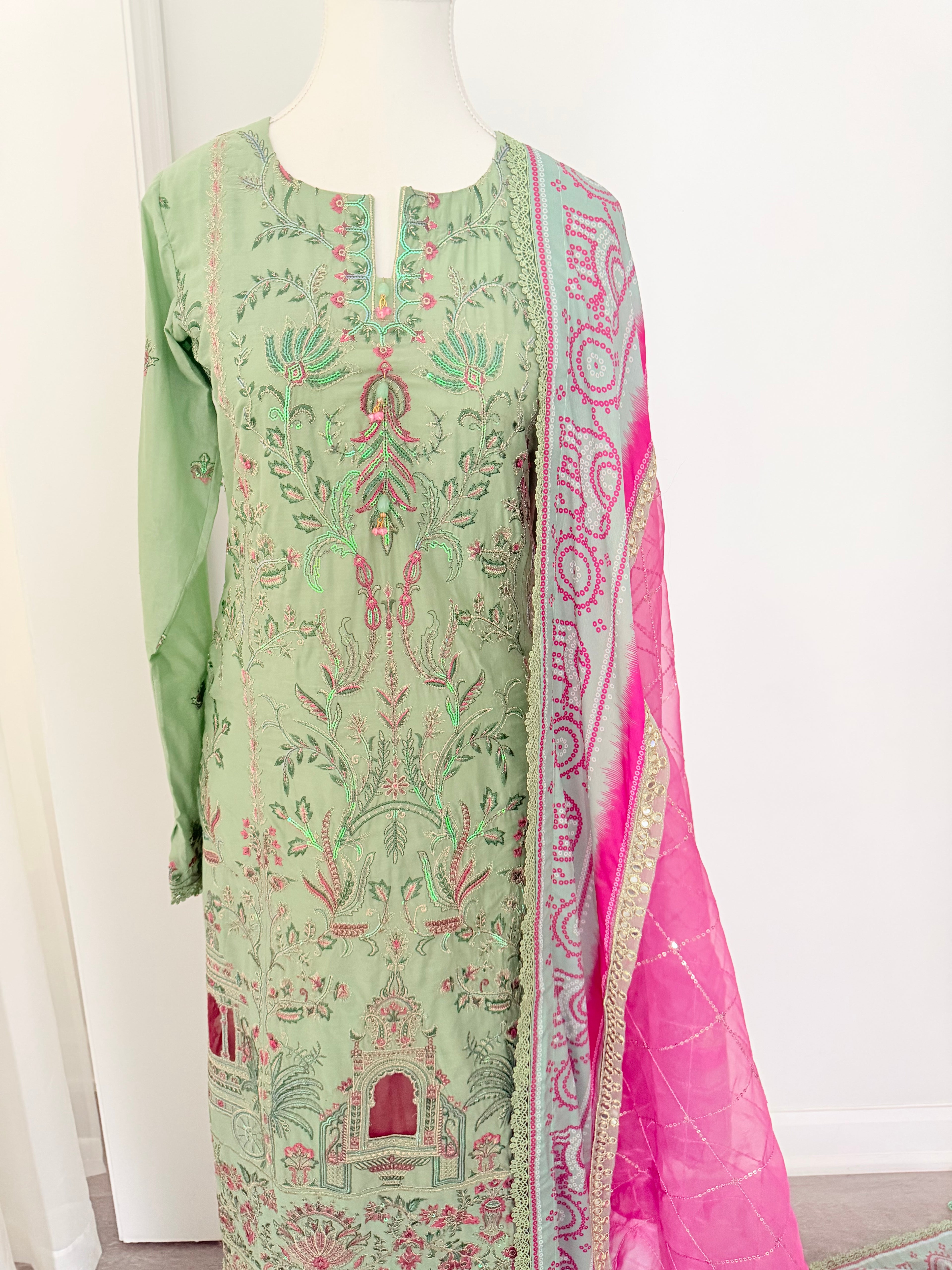 Asim Jofa - Embroidery Lawn Suit