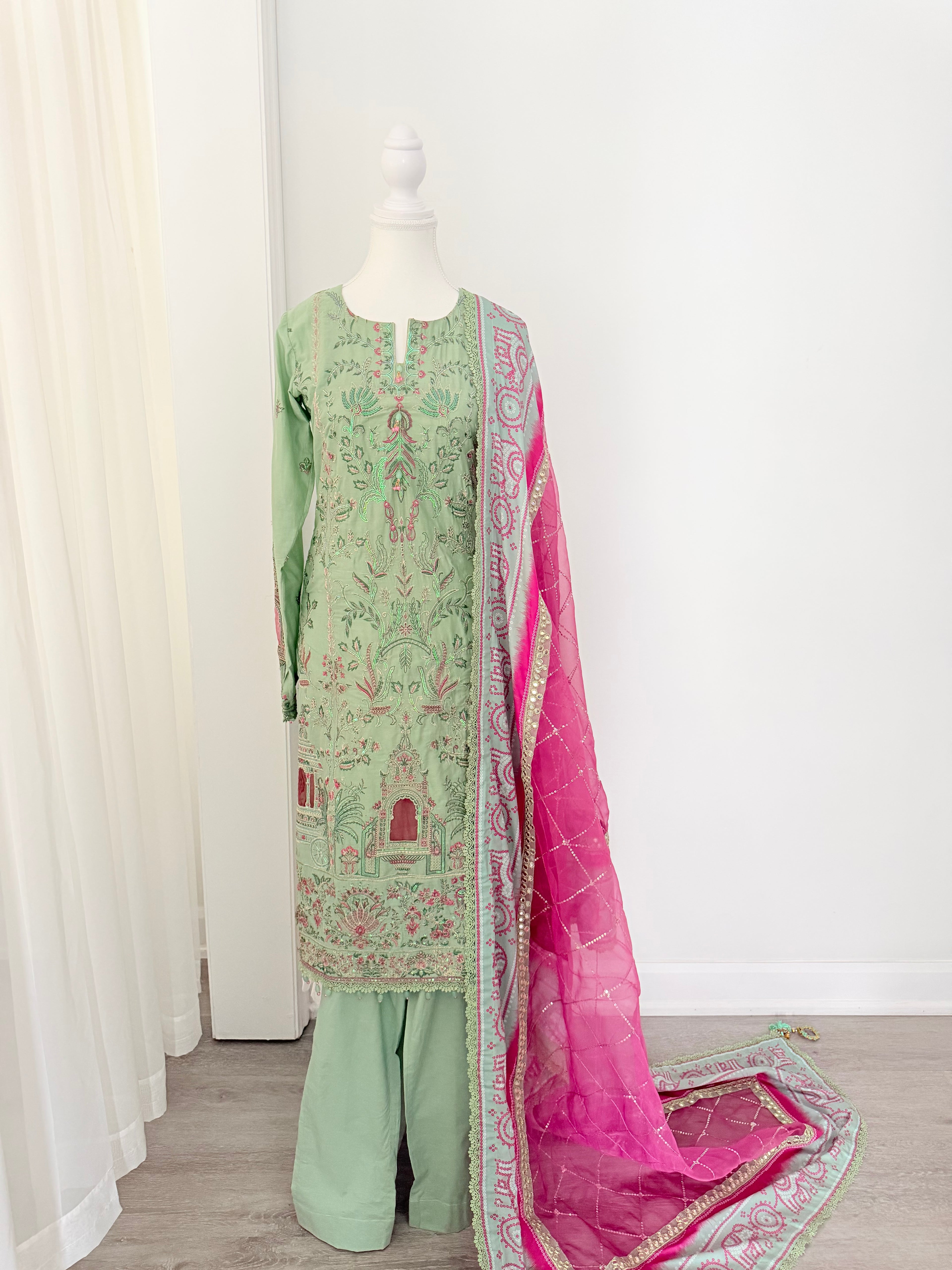 Asim Jofa - Embroidery Lawn Suit